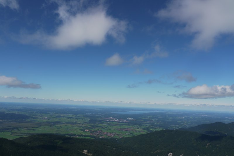 Der Blick von der Benediktenwand Richtung Starnberger See