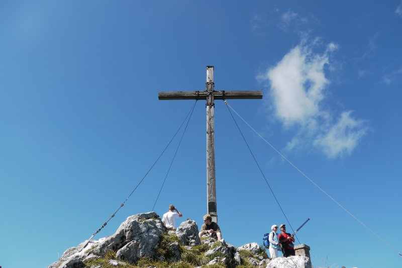 Das Gipfelkreuz der Benediktenwand