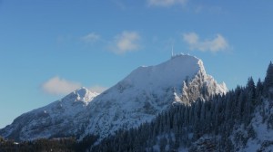 Blick zum Wendelstein im Winter