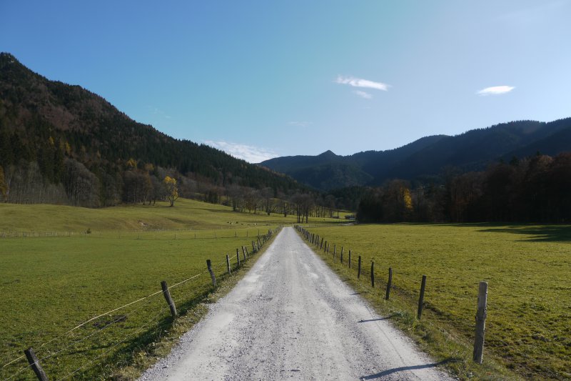 Start der Wanderung durch das Hirschbachtal