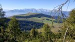 Ausblick beim Abstieg auf die Hochebene des Monte Bondone